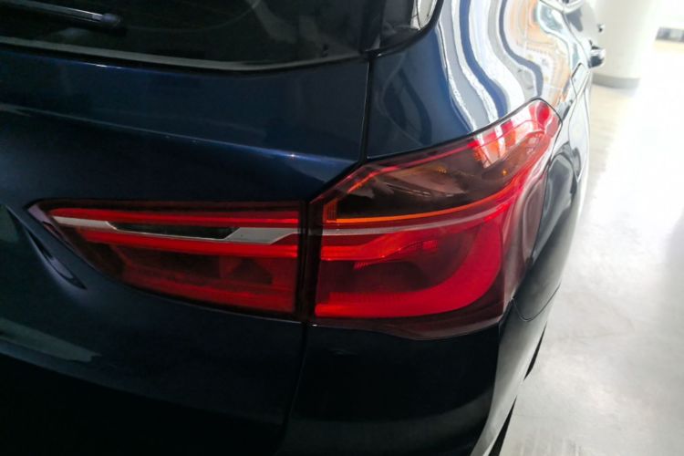 BMW X1 2018 car image #8