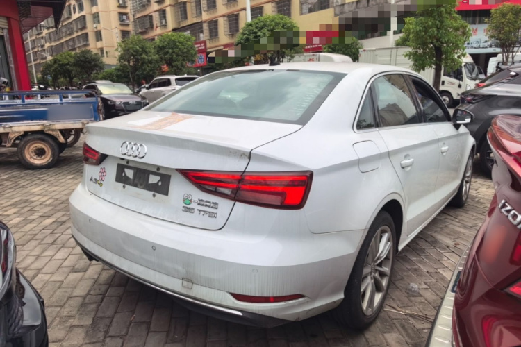 Audi A3 2018 car image #7