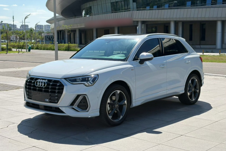 Audi Q3 2023 #6 Audi Q3 2023 immagine di auto #6