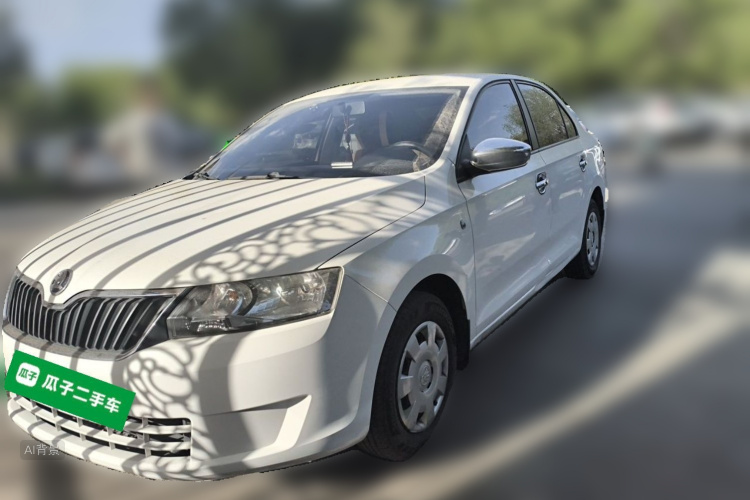 Skoda Rapid 2015 #2 Skoda Rapid 2015 image de voiture #2