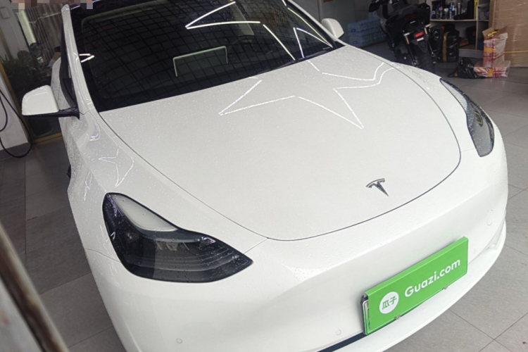 Tesla Model Y 2024 #4 Tesla Model Y 2024 car image #4