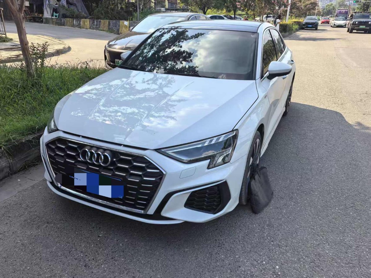 Audi A3 2023 Audi A3 2023 immagine di auto