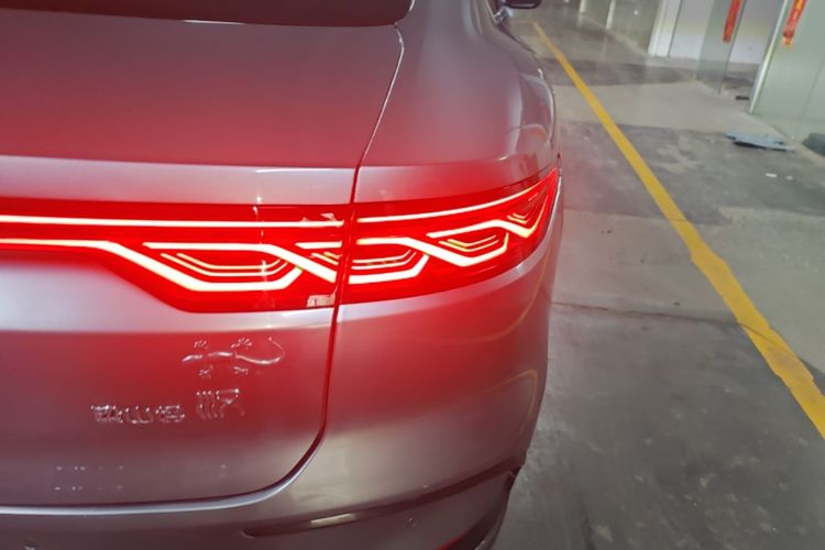 BYD Han 2023 #8 BYD Han 2023 car image #8