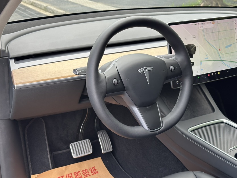 Tesla Model Y 2021 #10 Tesla Model Y 2021 car image #10