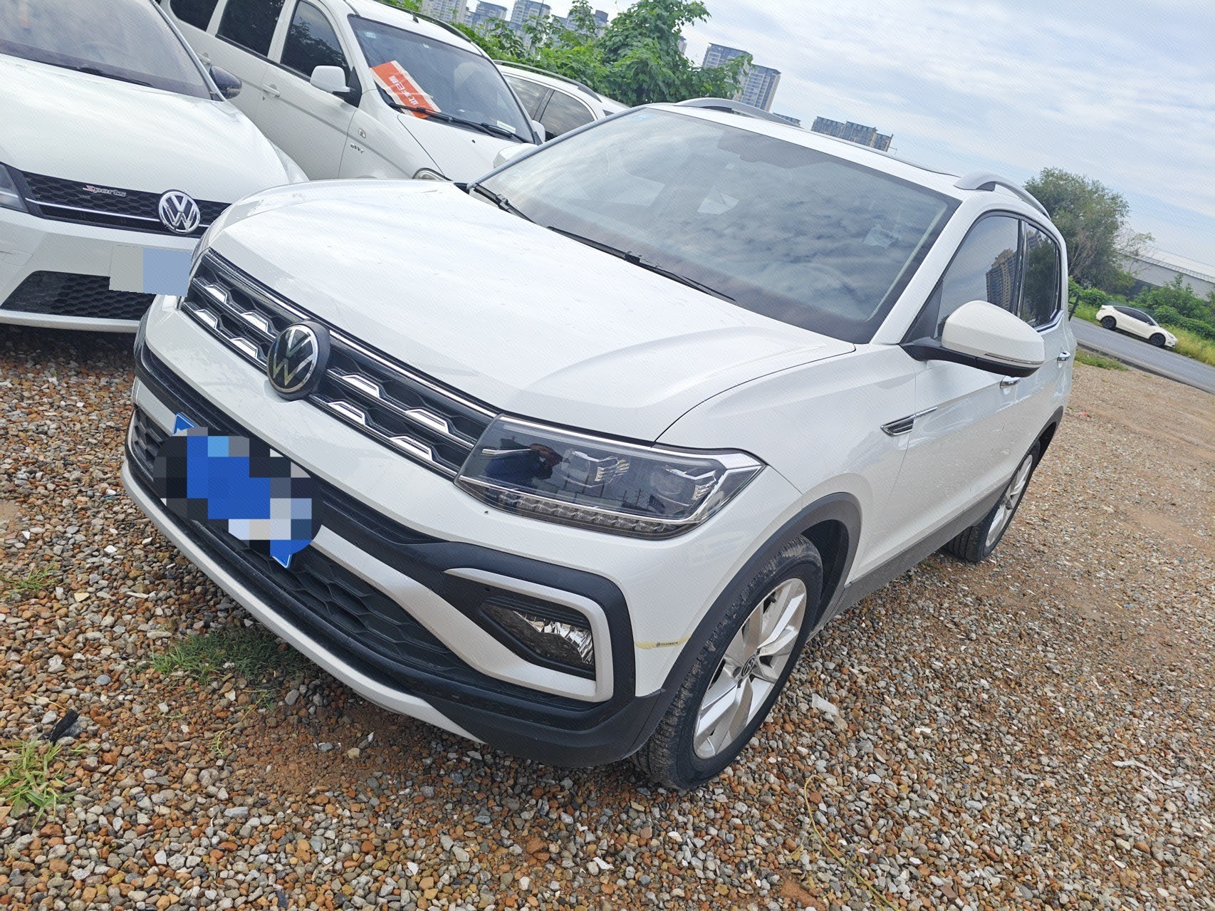 Volkswagen T-Cross 2023 car image 