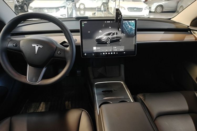 Tesla Model 3 2023 #14 Tesla Model 3 2023 car image #14