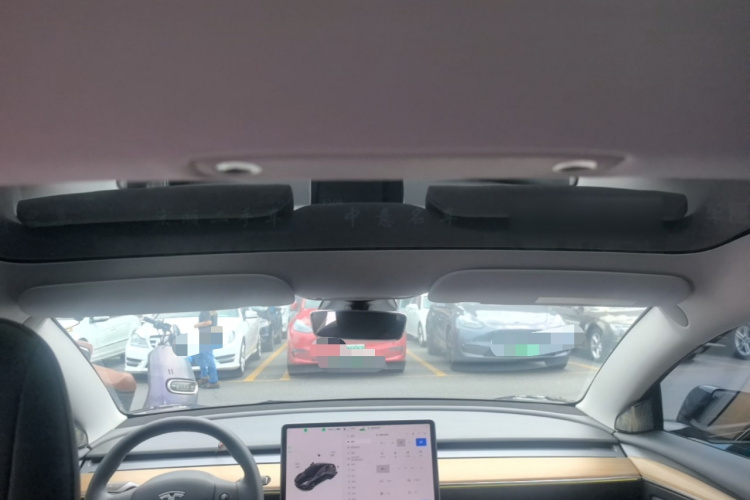 Tesla Model 3 2022 car image #18