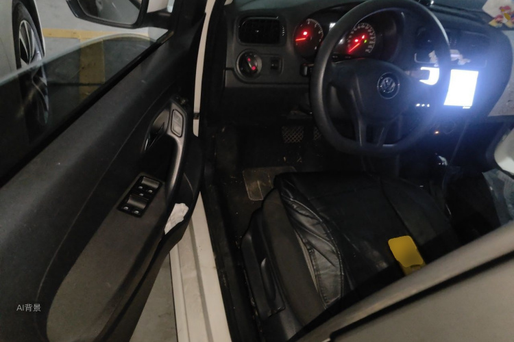 Volkswagen Polo 2016 car image #18
