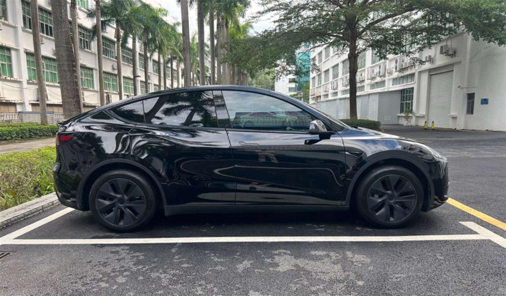 Tesla Model Y 2024 car image #7
