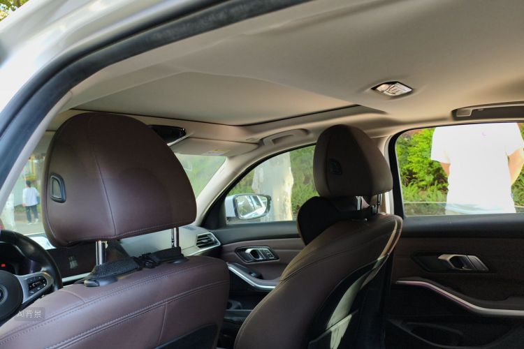 BMW 3 Series 2019 #20 BMW 3 Series 2019 car image #20