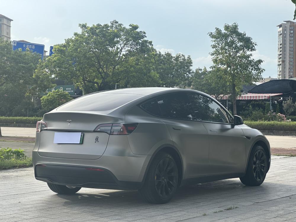 Tesla Model Y 2023 #6 Tesla Model Y 2023 car image #6