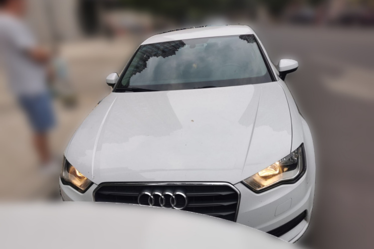 Audi A3 2017 car image #3