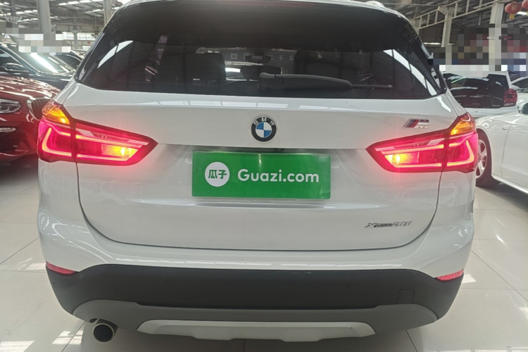 BMW X1 2018 #6 BMW X1 2018 car image #6