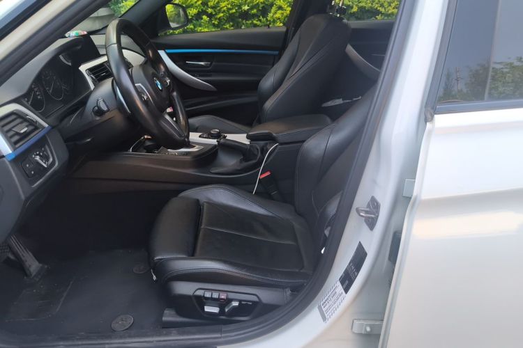 BMW 3 Series 2018 #15 BMW 3 Series 2018 car image #15