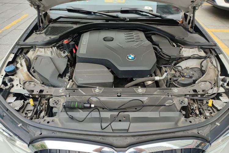 BMW 3 Series 2021 car image #22