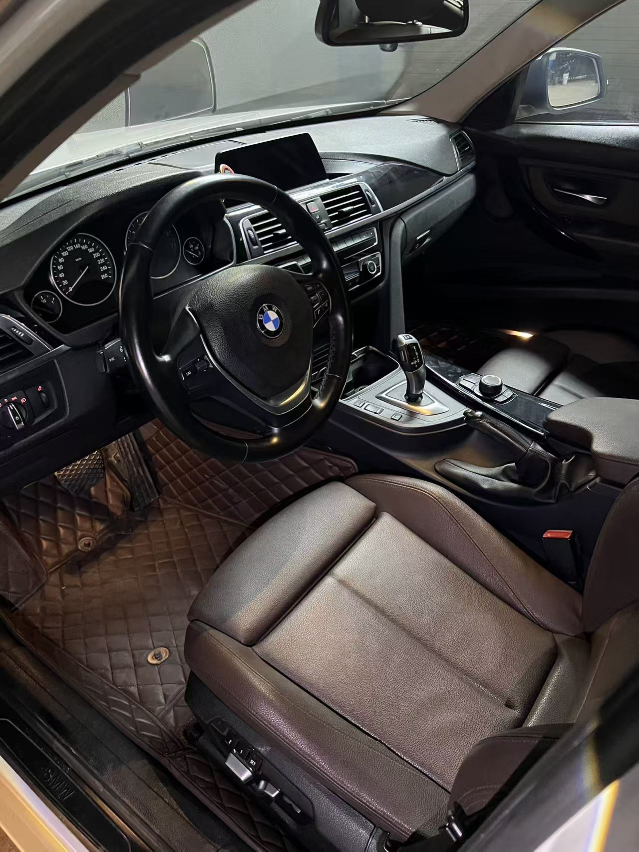 BMW 3 Series 2018 #7 BMW 3 Series 2018 car image #7