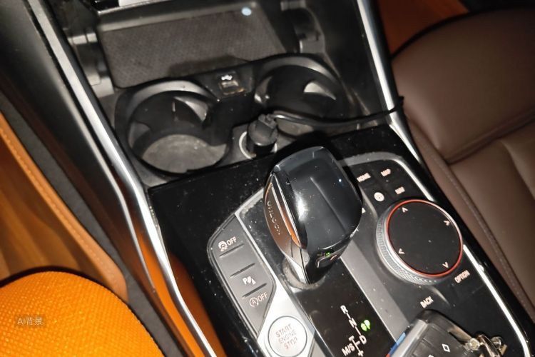 BMW 3 Series 2021 car image #16