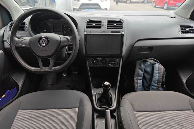 Volkswagen Polo 2017 #11 Volkswagen Polo 2017 car image #11