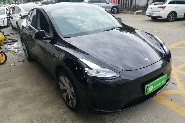 Tesla Model Y 2023 #4 Tesla Model Y 2023 immagine di auto #4