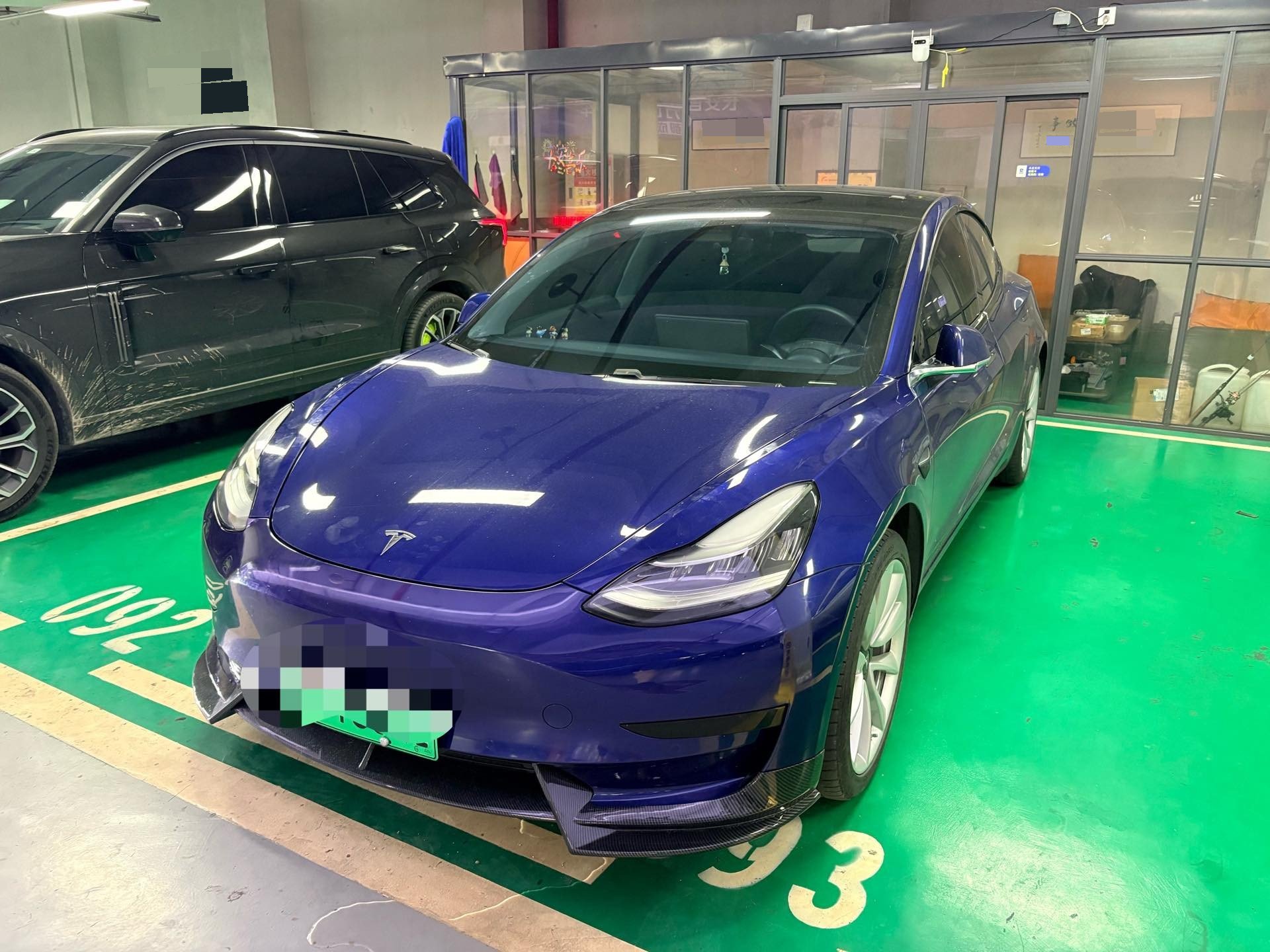 Tesla Model 3 2020 car image 