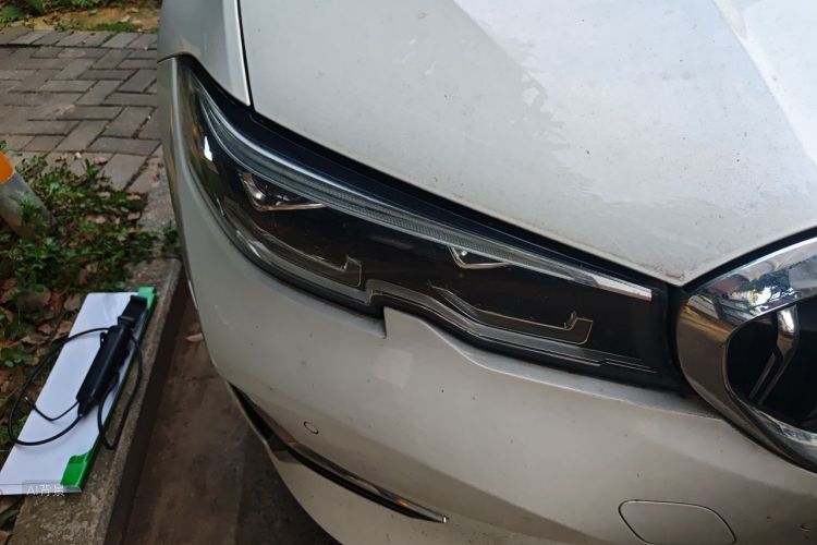 BMW 3 Series 2019 car image #8