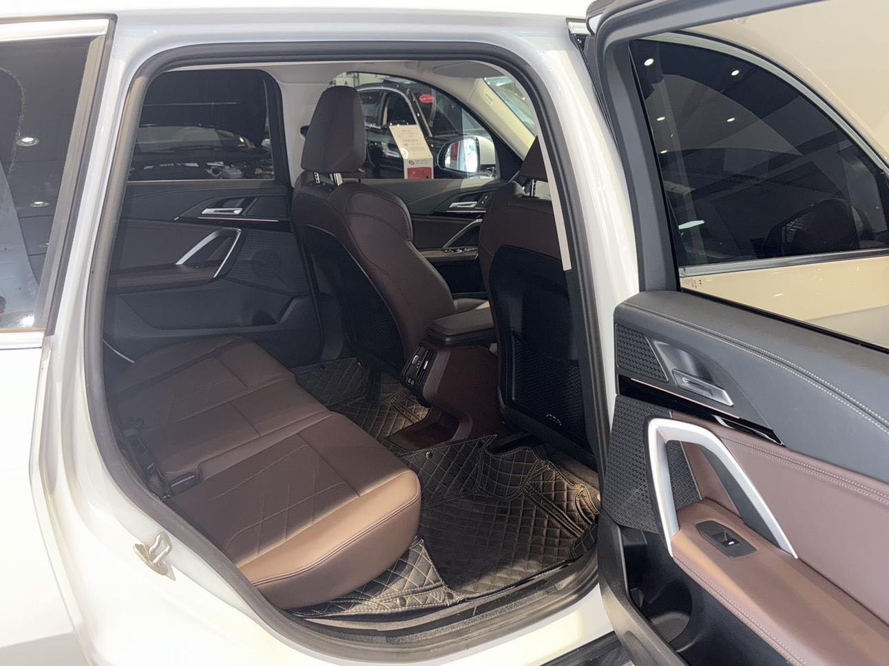 BMW X1 2023 car image #9