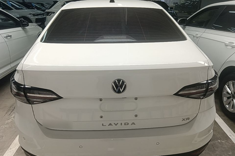 Volkswagen Lavida 2023 car image #6