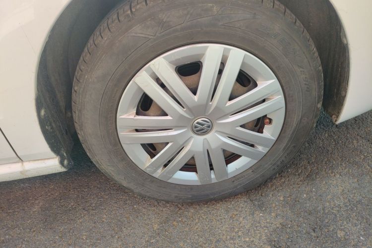 Volkswagen Polo 2016 car image #6
