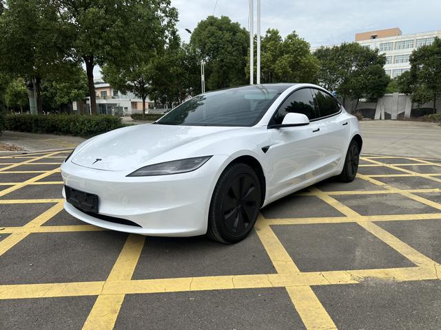 Tesla Model 3 2026 #11 Tesla Model 3 2026 изображение автомобиля #11