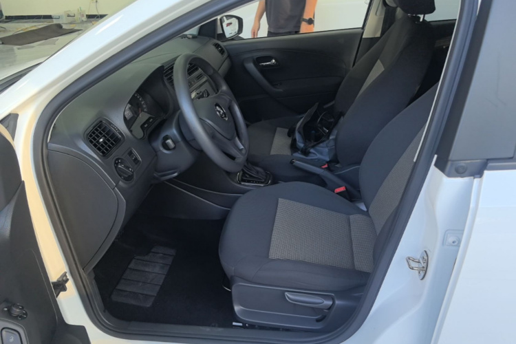 Volkswagen Polo 2019 #19 Volkswagen Polo 2019 صورة سيارة #19