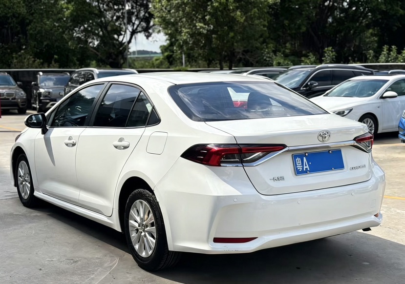 Toyota Corolla 2023 car image #8