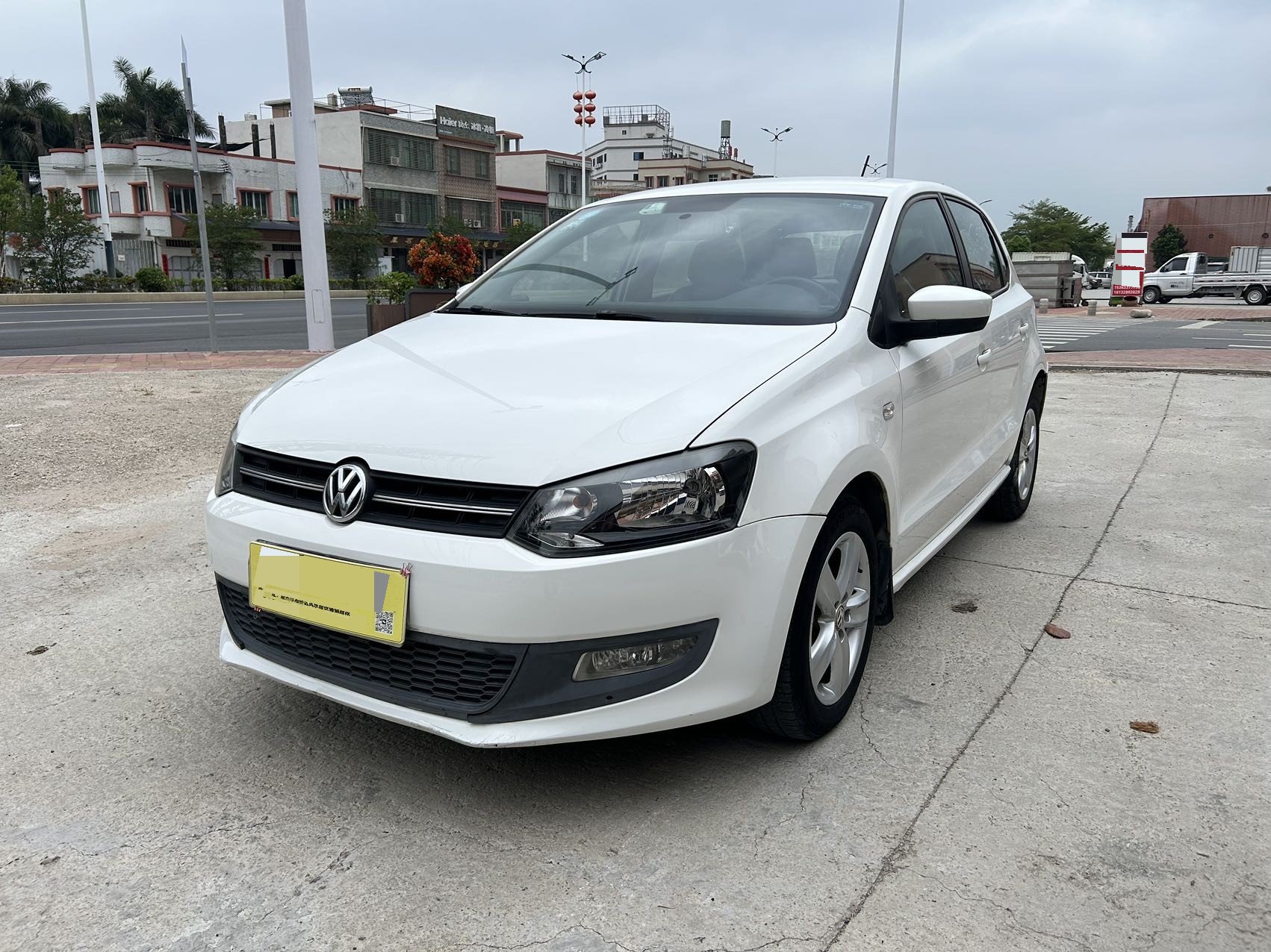 Volkswagen Polo 2012 Volkswagen Polo 2012 car image