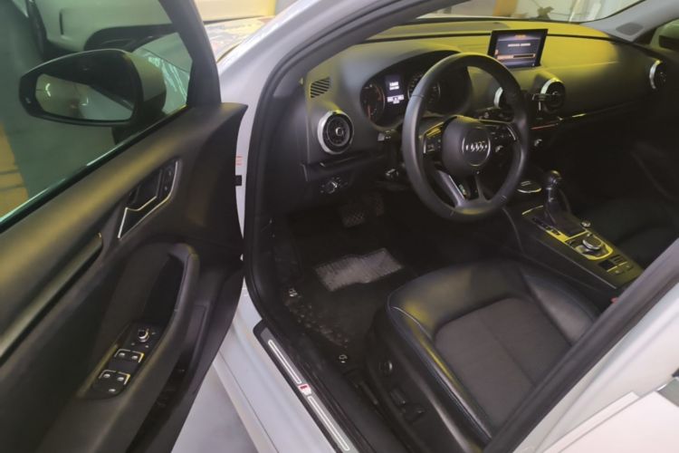 Audi A3 2020 car image #16