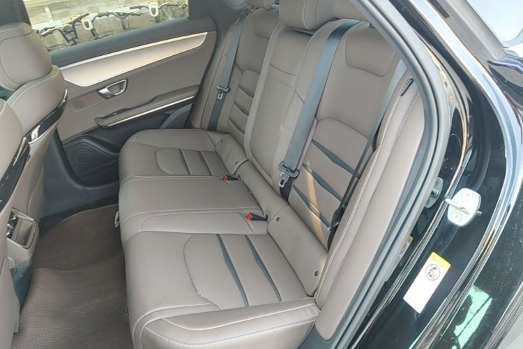 BYD Han 2021 car image #17