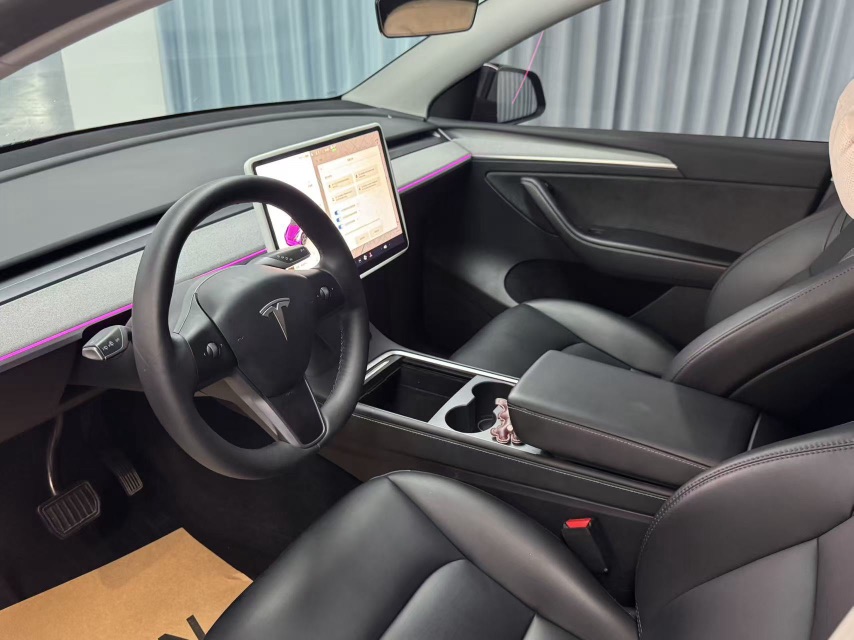 Tesla Model Y 2024 #2 Tesla Model Y 2024 car image #2