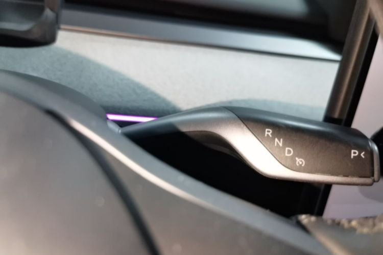 Tesla Model Y 2023 #14 Tesla Model Y 2023 immagine di auto #14