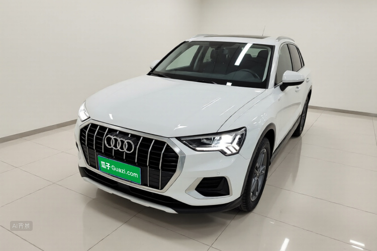 Audi Q3 2021 car image #2