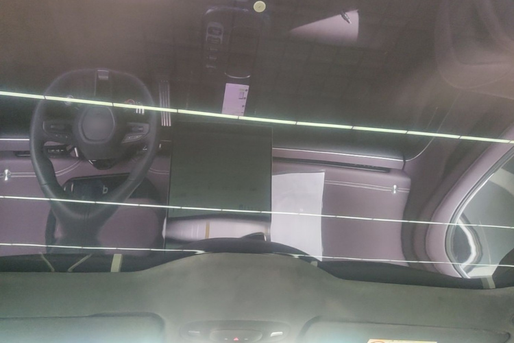 MI SU7 2025 car image #18