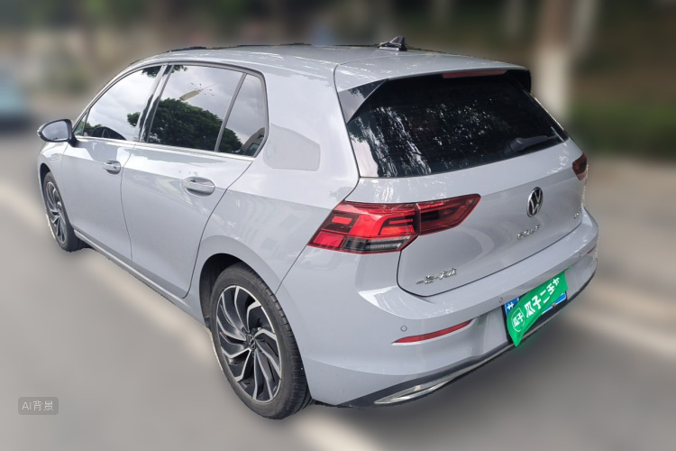 Volkswagen Golf 2023 #5 Volkswagen Golf 2023 صورة سيارة #5