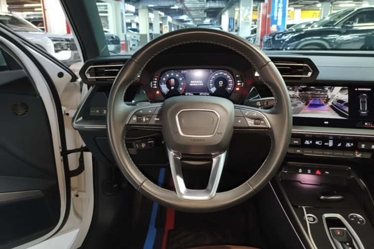 Audi A3 2025 صورة سيارة #11