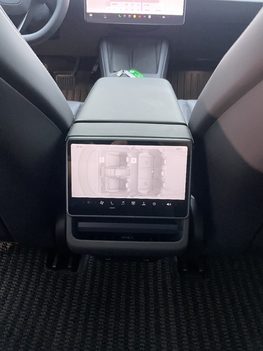 Tesla Model 3 2025 car image #10
