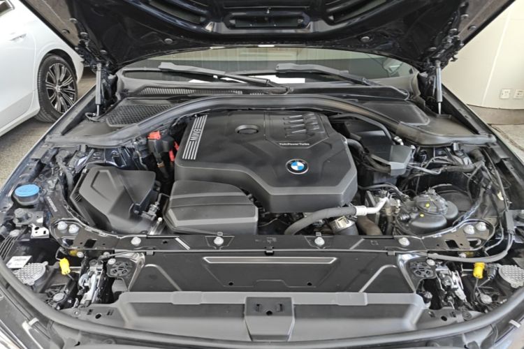 BMW 3 Series 2022 #20 BMW 3 Series 2022 car image #20