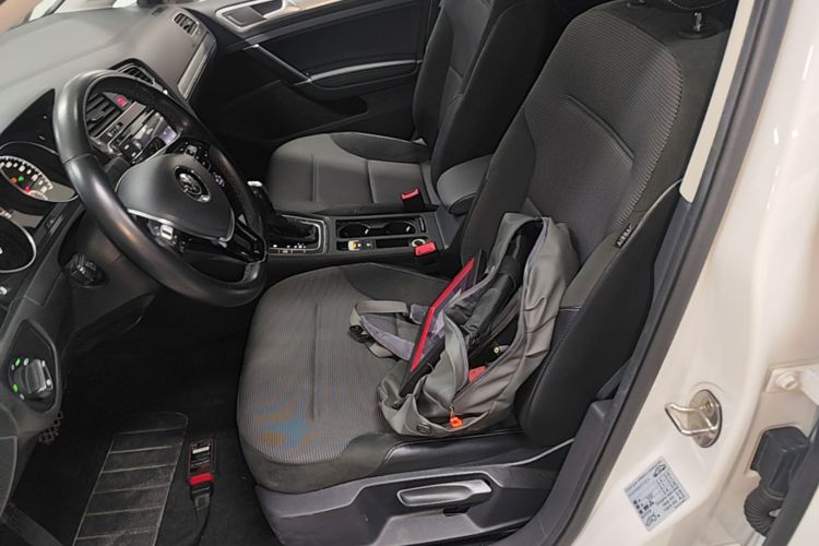Volkswagen Golf 2018 #15 Volkswagen Golf 2018 car image #15