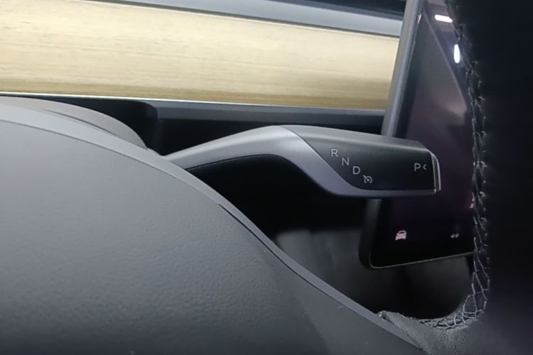 Tesla Model Y 2023 #14 Tesla Model Y 2023 immagine di auto #14