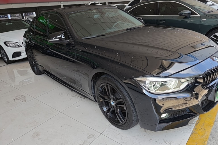 BMW 3 Series 2019 #4 BMW 3 Series 2019 immagine di auto #4