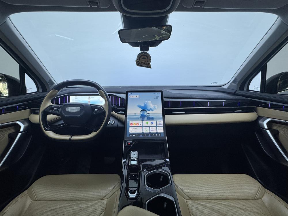GEELY Boyue L 2023 car image #14