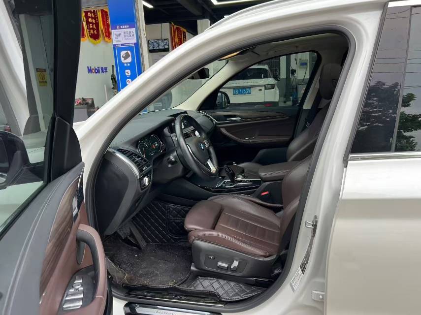 BMW X3 2019 #2 BMW X3 2019 car image #2