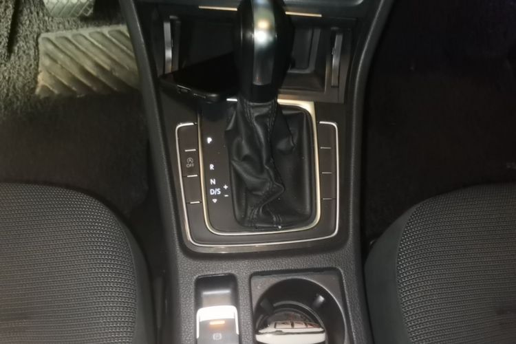 Volkswagen Golf 2018 #14 Volkswagen Golf 2018 car image #14