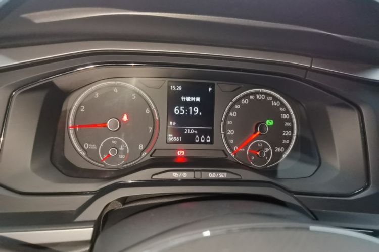 Volkswagen Polo 2019 car image #16