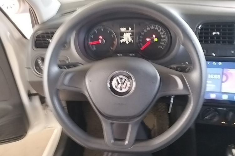 Volkswagen Polo 2019 #11 Volkswagen Polo 2019 car image #11